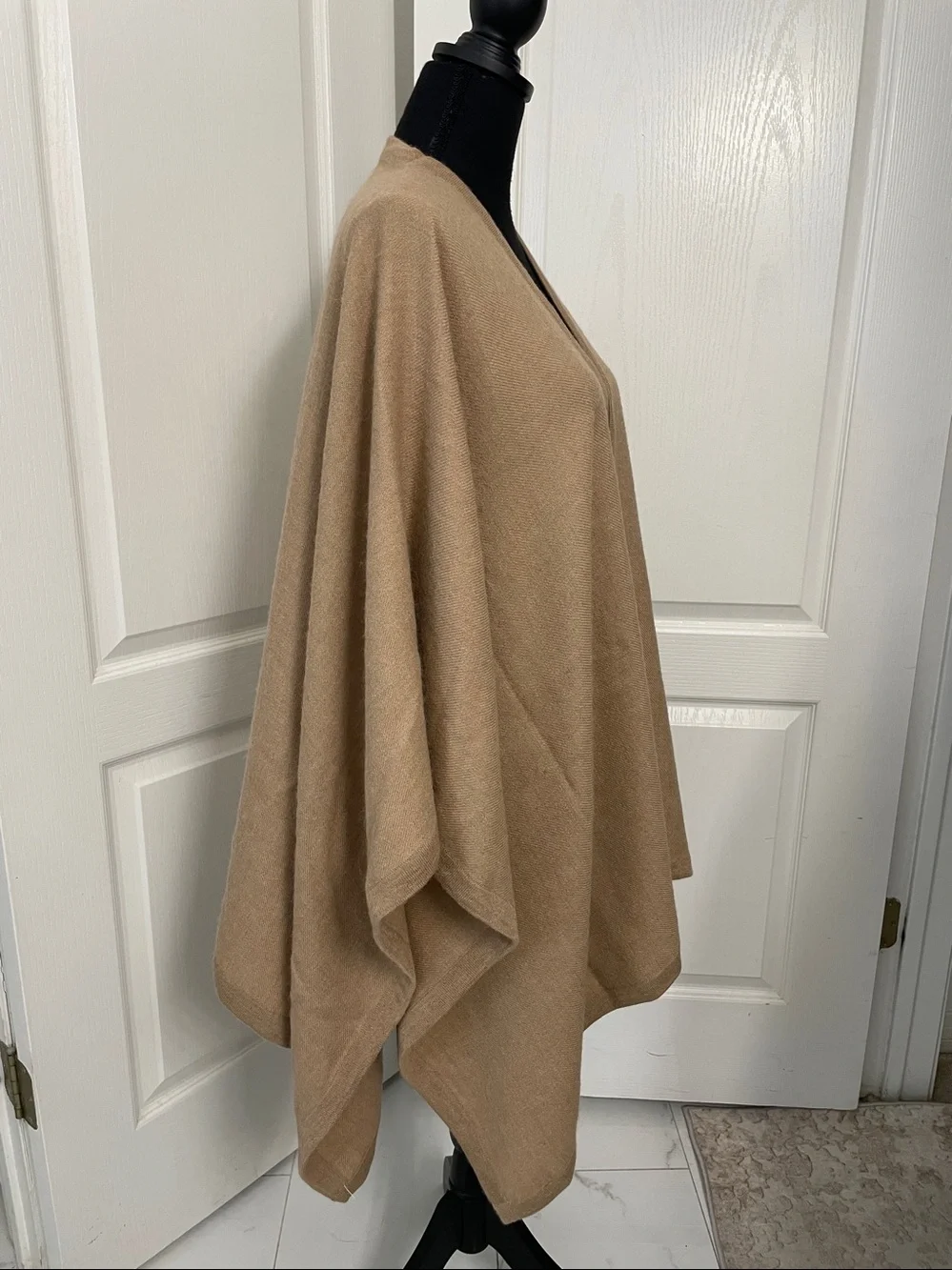 CUYANA baby alpaca wool poncho cover cape wrap like new light camel beige